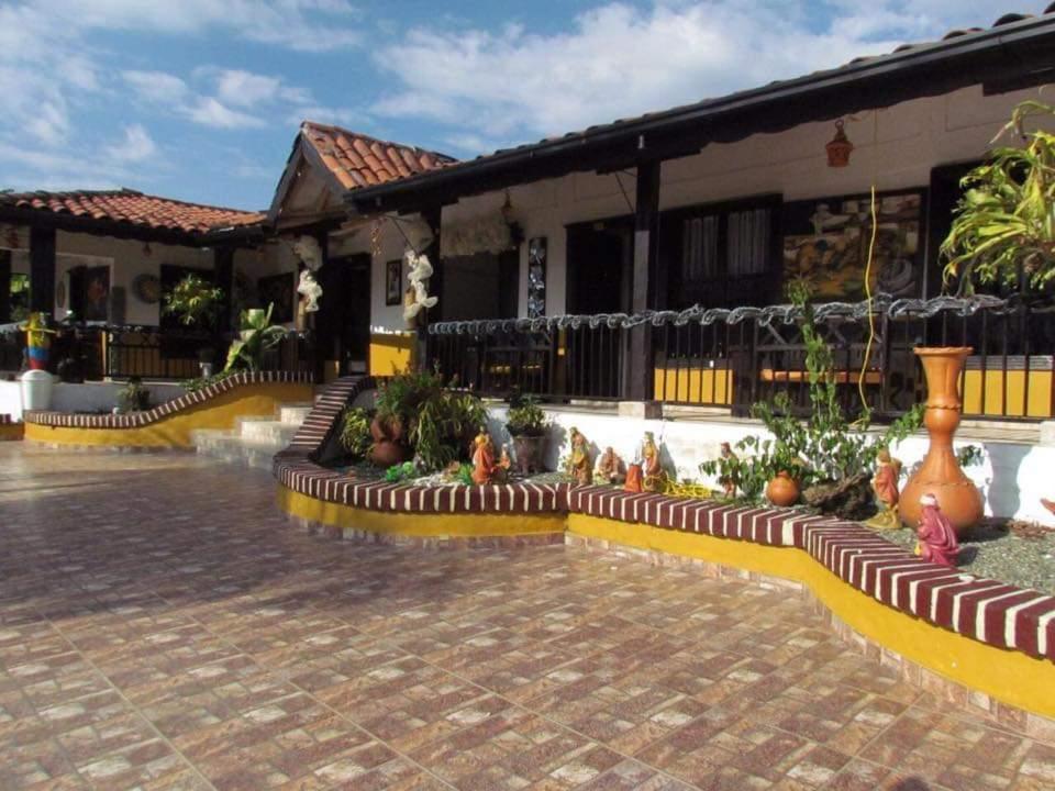 Finca Hotel La Quinta De Torrione กิมบายา ภายนอก รูปภาพ